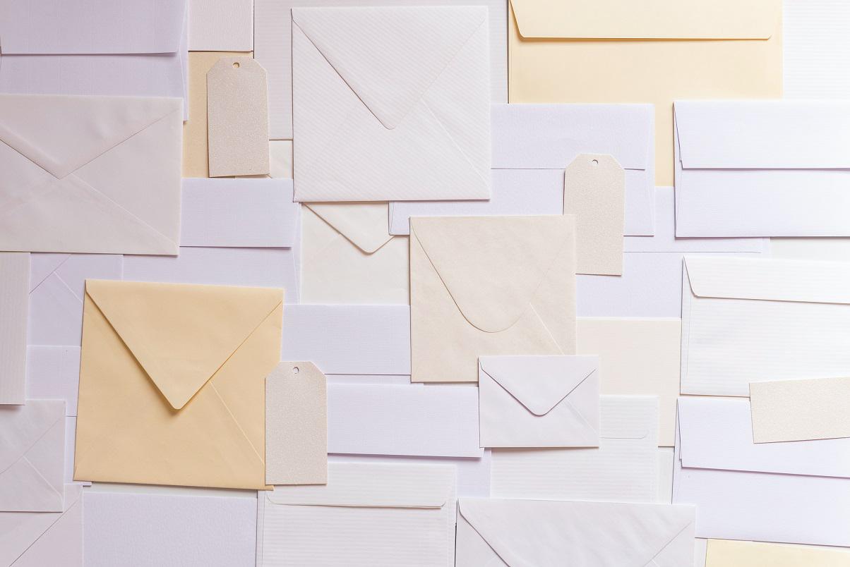 Direct mail costs: Definition, breakdown and examples